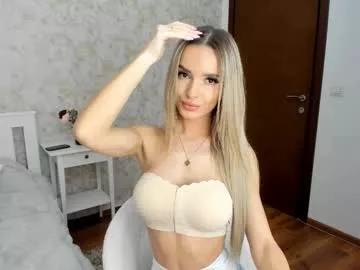 Try our girls live displays and explore the company of endless strippers, with beautiful physiques, vibrating toys and more.
