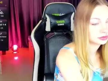 Try our girls live displays and explore the company of endless strippers, with beautiful physiques, vibrating toys and more.