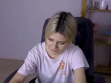 apheliastar — Apheliastar's room #new #18 #nonude #blonde  #teen