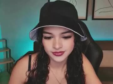 Try our girls live displays and explore the company of endless strippers, with beautiful physiques, vibrating toys and more.