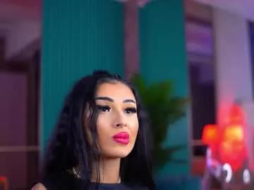 Try our girls live displays and explore the company of endless strippers, with beautiful physiques, vibrating toys and more.