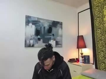 Try our girls live displays and explore the company of endless strippers, with beautiful physiques, vibrating toys and more.