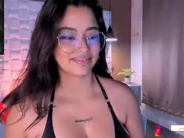 Try our girls live displays and explore the company of endless strippers, with beautiful physiques, vibrating toys and more.