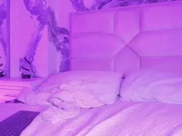 ariannaroux_ from Chaturbate