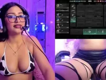 Try our girls live displays and explore the company of endless strippers, with beautiful physiques, vibrating toys and more.