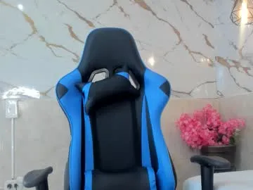 arya_nahalii's avatar