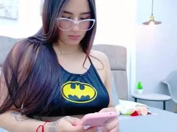 Try our girls live displays and explore the company of endless strippers, with beautiful physiques, vibrating toys and more.