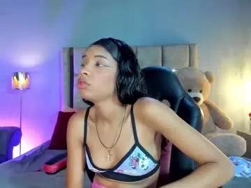 Try our girls live displays and explore the company of endless strippers, with beautiful physiques, vibrating toys and more.
