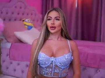 Try our girls live displays and explore the company of endless strippers, with beautiful physiques, vibrating toys and more.