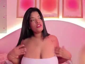 Try our girls live displays and explore the company of endless strippers, with beautiful physiques, vibrating toys and more.