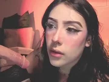 Try our girls live displays and explore the company of endless strippers, with beautiful physiques, vibrating toys and more.