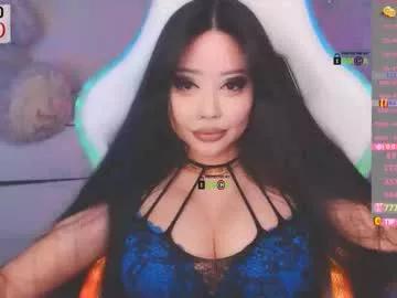 Try our girls live displays and explore the company of endless strippers, with beautiful physiques, vibrating toys and more.
