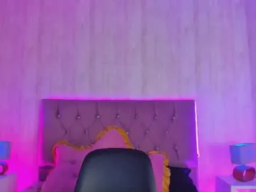 aurora_bellmont — GOAL: ice on my bra [73 tokens remaining] my body is naughty, do you dare to try it? #feet #teen #socks #smalltits #hairy