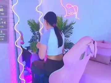 Try our girls live displays and explore the company of endless strippers, with beautiful physiques, vibrating toys and more.