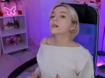 aurorawrenfield — GOAL: make me happy [1008 tokens remaining]  good meowning  #18  #nonude #cute #blonde #young