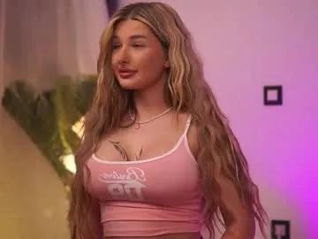 Try our girls live displays and explore the company of endless strippers, with beautiful physiques, vibrating toys and more.