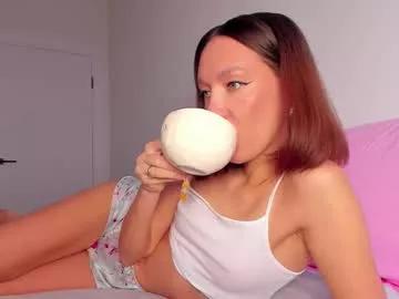 Try our girls live displays and explore the company of endless strippers, with beautiful physiques, vibrating toys and more.