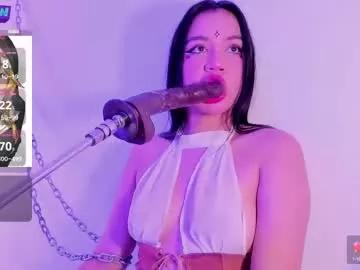 Try our girls live displays and explore the company of endless strippers, with beautiful physiques, vibrating toys and more.
