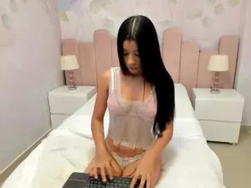 Try our girls live displays and explore the company of endless strippers, with beautiful physiques, vibrating toys and more.