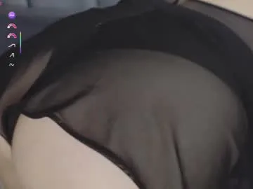 beckymartens — Doggy Ass tease   [555 tokens left] Hiya ! lets play and have fun #bigass #daddysgirl #squirt #anal #petite favorite pattern  99, favorite vibes 301, 501 