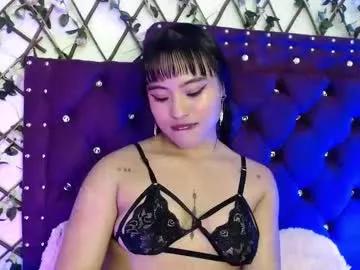 Try our girls live displays and explore the company of endless strippers, with beautiful physiques, vibrating toys and more.