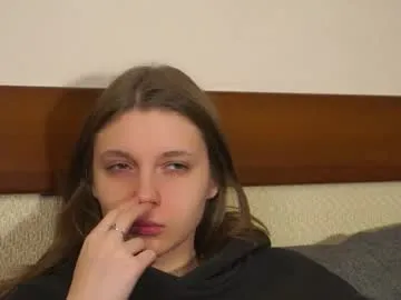 berniecebotras — Hello,  be my friends and my goal: Hello #new #shy #18 #young #natural [15 tokens remaining]