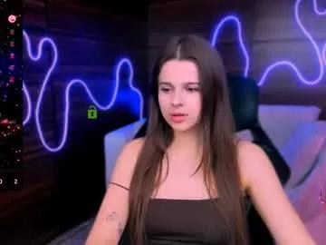 Try our girls live displays and explore the company of endless strippers, with beautiful physiques, vibrating toys and more.