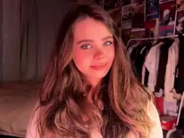 bestie_me — Goal:Suck fingers #shy #new #teen #18 #anal [41 tokens remaining]