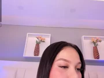 Try our girls live displays and explore the company of endless strippers, with beautiful physiques, vibrating toys and more.