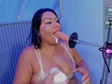 Try our girls live displays and explore the company of endless strippers, with beautiful physiques, vibrating toys and more.