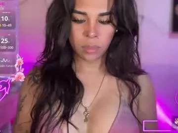Try our girls live displays and explore the company of endless strippers, with beautiful physiques, vibrating toys and more.