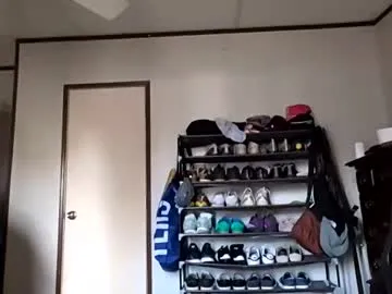 biglongt — listening to the home team