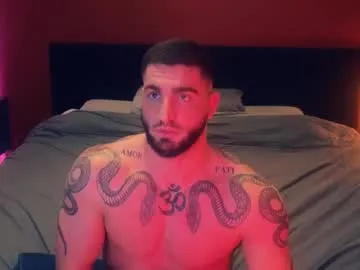 bigsnakeman1995 — #fitboy #sexymuscles #gymrat #daddy #giving tip goal for cum show [3900 tokens remaining]