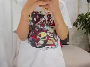 Try our girls live displays and explore the company of endless strippers, with beautiful physiques, vibrating toys and more.