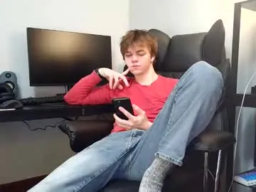 bobby72738 — GOBBLE GOBBLE THIS COCK!! OF IN BIO!! #uncut #master #moneyslave #cum #cashmaster