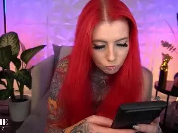 Try our girls live displays and explore the company of endless strippers, with beautiful physiques, vibrating toys and more.