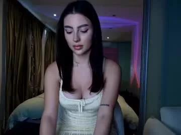 Try our girls live displays and explore the company of endless strippers, with beautiful physiques, vibrating toys and more.