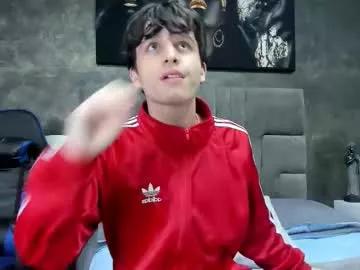 Try our girls live displays and explore the company of endless strippers, with beautiful physiques, vibrating toys and more.