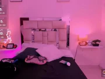 Try our girls live displays and explore the company of endless strippers, with beautiful physiques, vibrating toys and more.