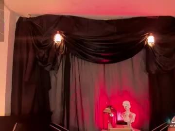 Try our girls live displays and explore the company of endless strippers, with beautiful physiques, vibrating toys and more.