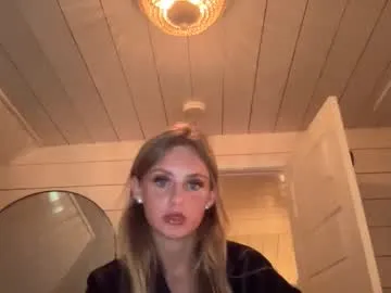 carlybora — stream w me and @ttmarieee #new #blonde #petite