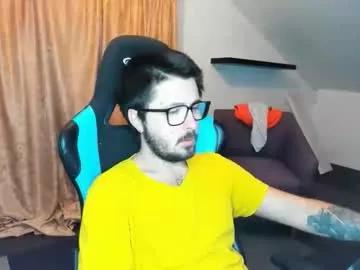 Try our girls live displays and explore the company of endless strippers, with beautiful physiques, vibrating toys and more.