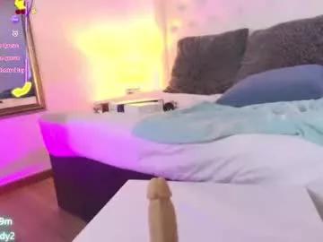 Try our girls live displays and explore the company of endless strippers, with beautiful physiques, vibrating toys and more.