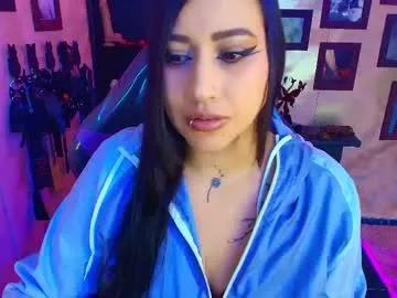 Try our girls live displays and explore the company of endless strippers, with beautiful physiques, vibrating toys and more.