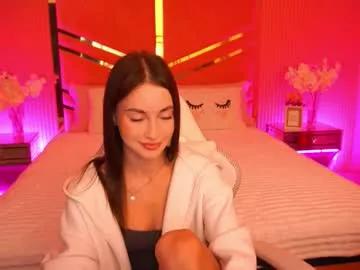 Try our girls live displays and explore the company of endless strippers, with beautiful physiques, vibrating toys and more.