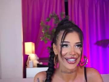 Try our girls live displays and explore the company of endless strippers, with beautiful physiques, vibrating toys and more.