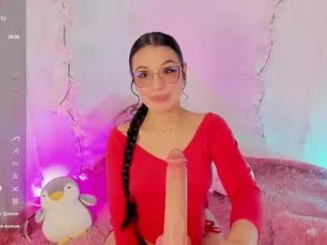 Try our girls live displays and explore the company of endless strippers, with beautiful physiques, vibrating toys and more.