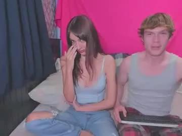 Try our girls live displays and explore the company of endless strippers, with beautiful physiques, vibrating toys and more.