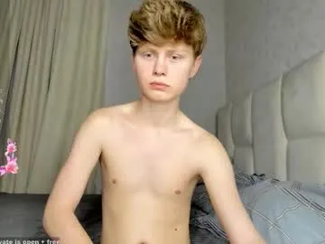 christian_di0r — GOAL: cum show [2110 tokens remaining] Hello dear!  #gay #skinny #twink #lovense #18