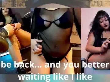 Try our girls live displays and explore the company of endless strippers, with beautiful physiques, vibrating toys and more.